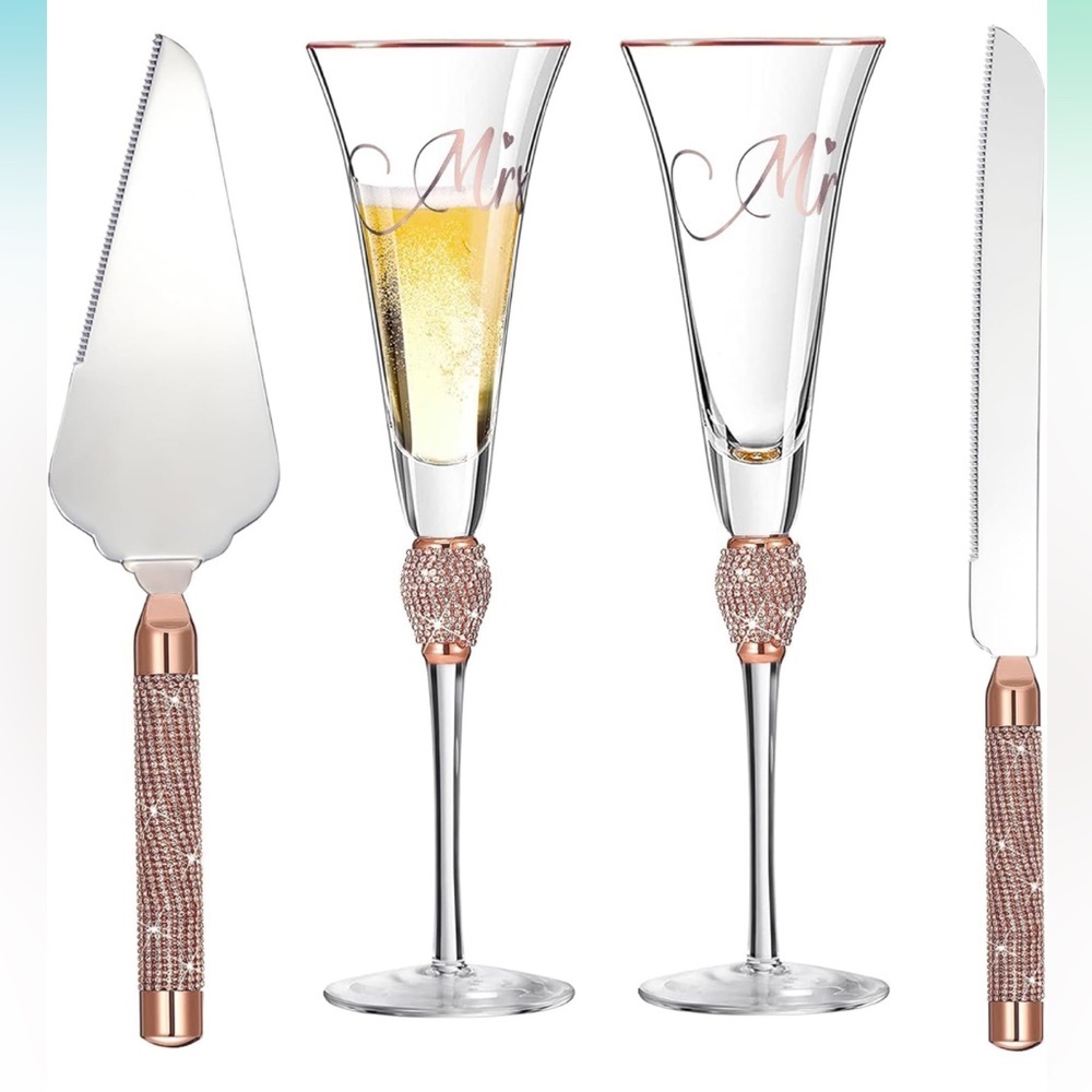 Wedding Champagne flutes and cake cutting set